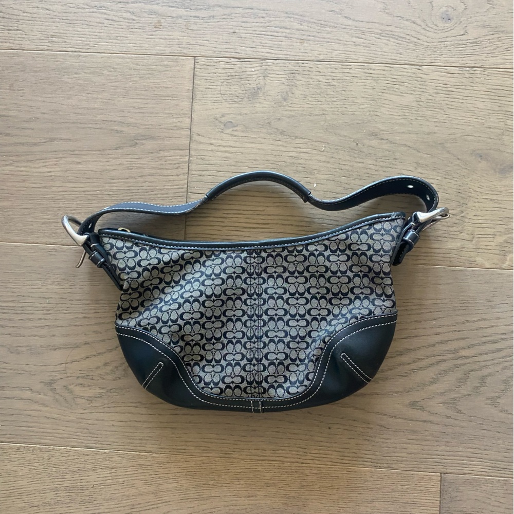 Logo Coach shoulder bag
